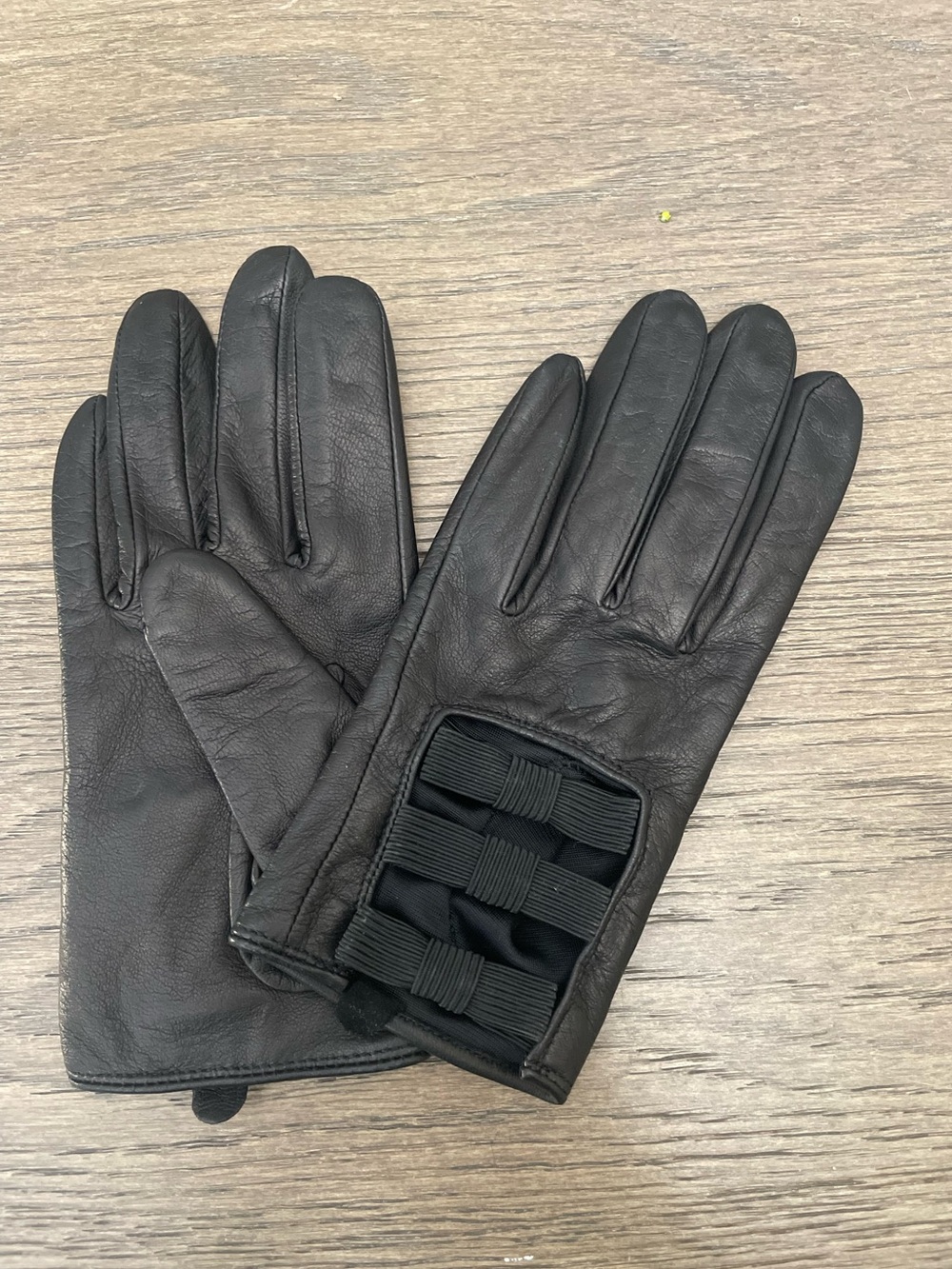 kate spade Black Leather Women’s Gloves with Elastic Strap Detail